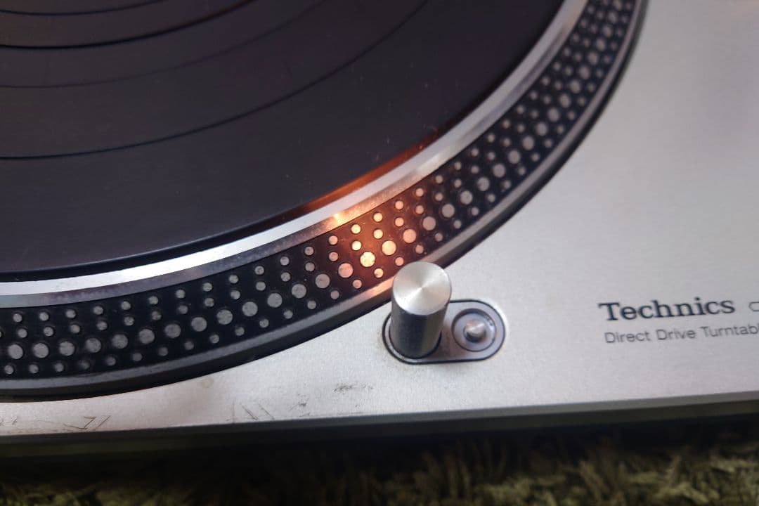 Technics SL-1200 MK3Dターンテーブル