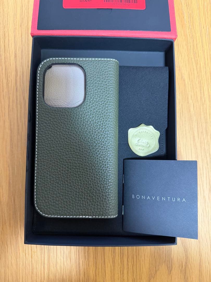 BONAVENTURA手帳型ケース限定グリーン×ベージュiPhone15Pro用