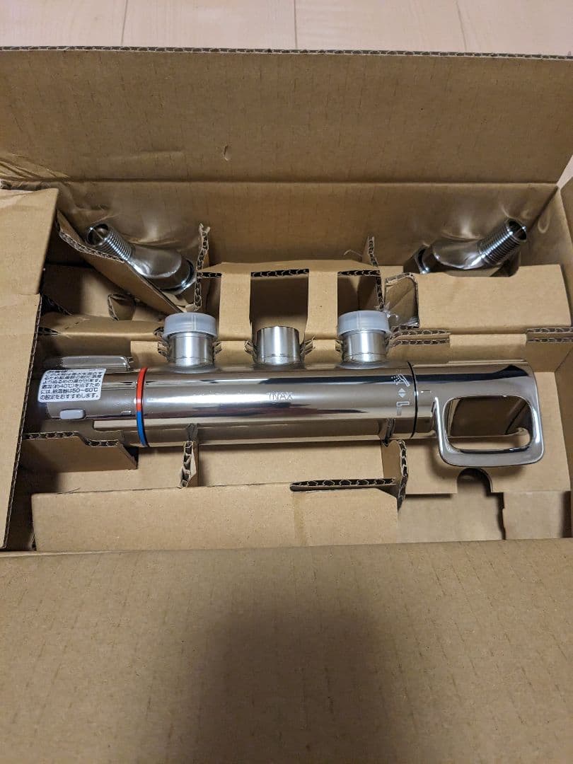 INAX・LIXILサーモスタット混合水栓、シャワーホース付き