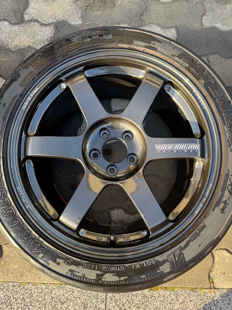 TE37 SAGA S-plus 17インチ