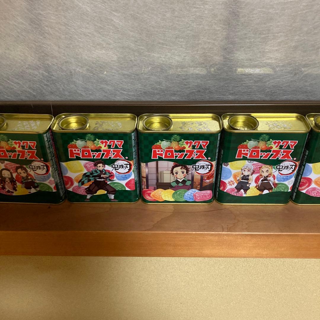 鬼滅の刃のサクマドロップ缶