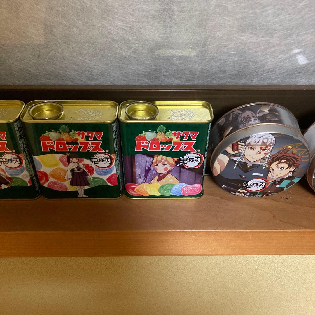鬼滅の刃のサクマドロップ缶