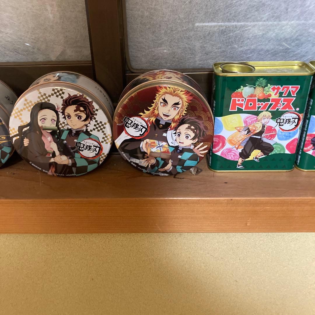 鬼滅の刃のサクマドロップ缶