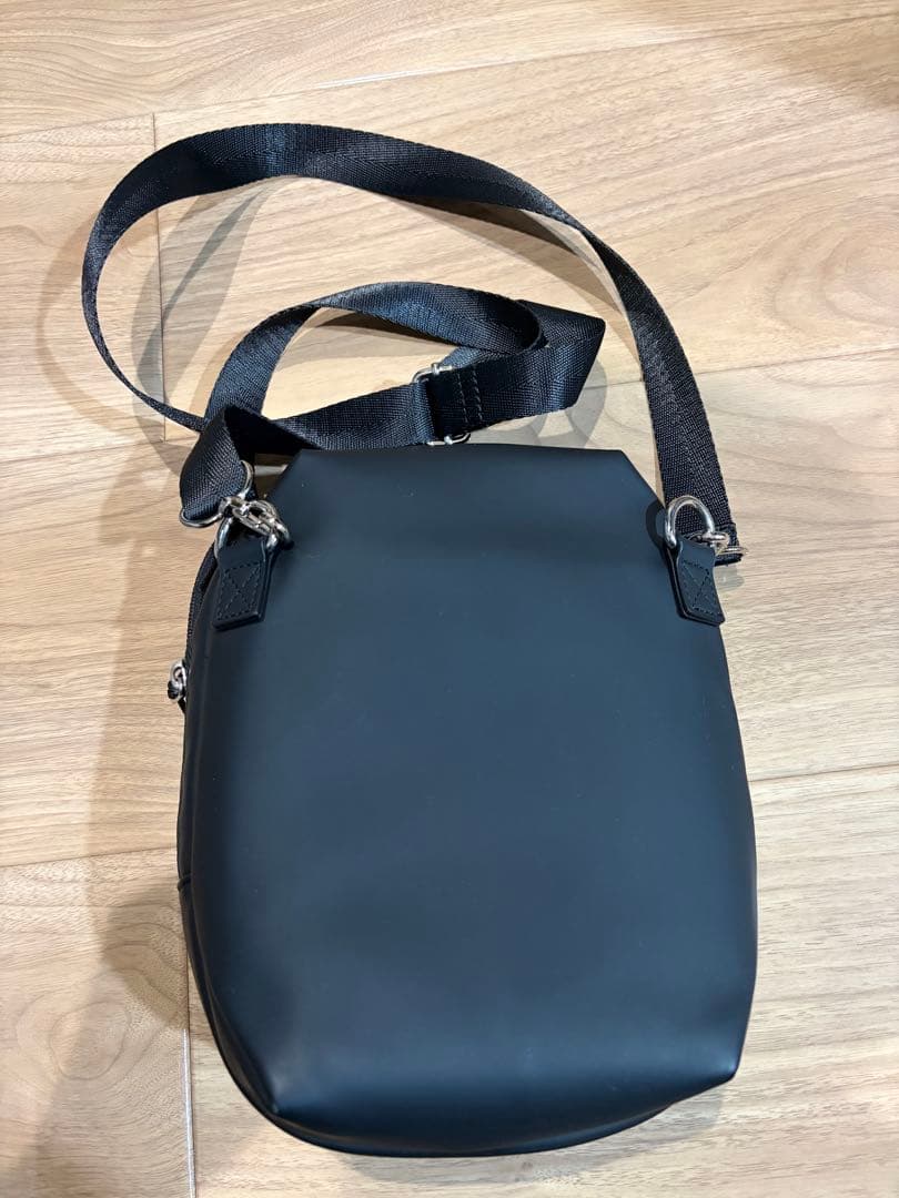ytag Coron-mini bag 黒 ショルダーバッグ