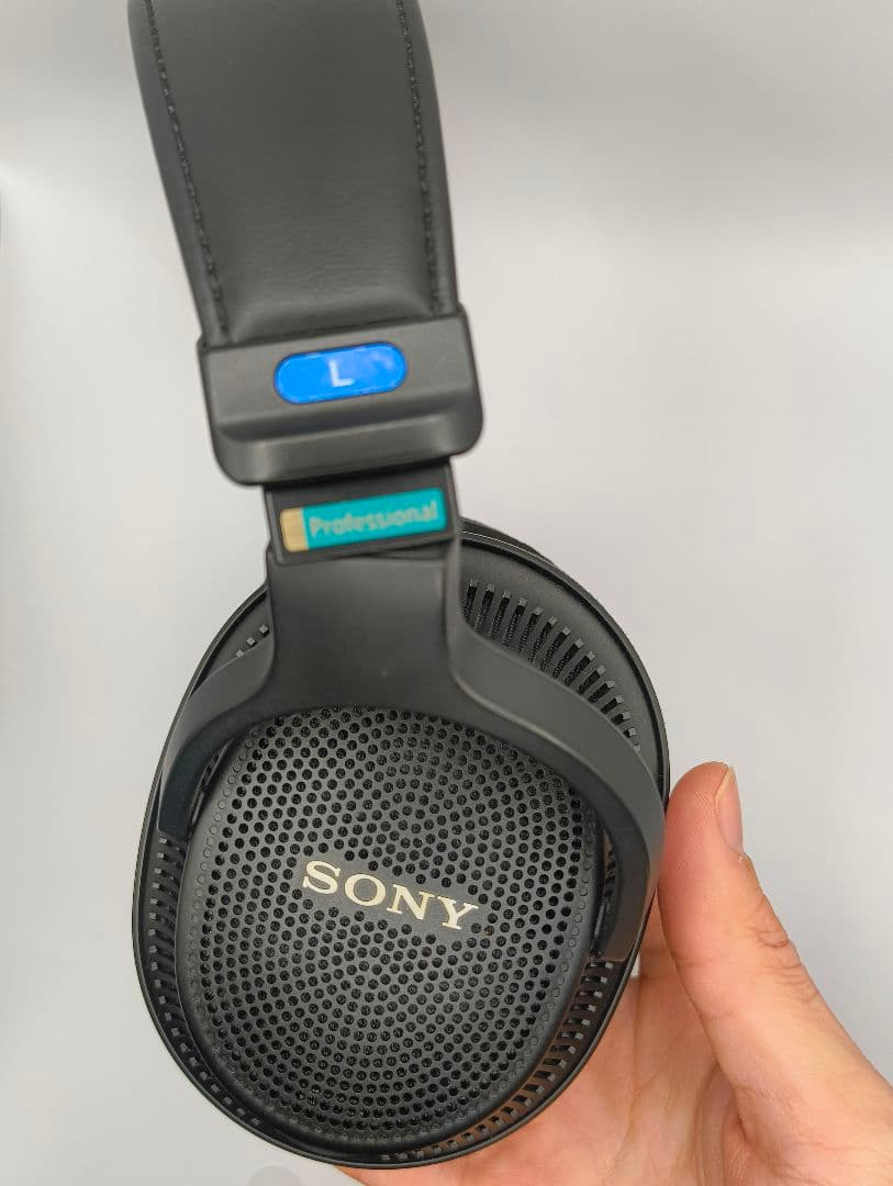 ヘッドホン SONY MDR-MV1