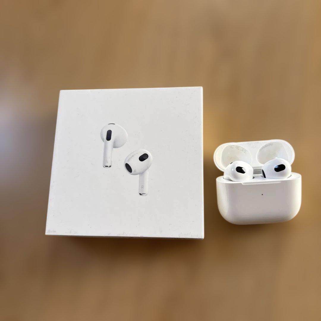 AirPods（第3世代） 充電ケース付き