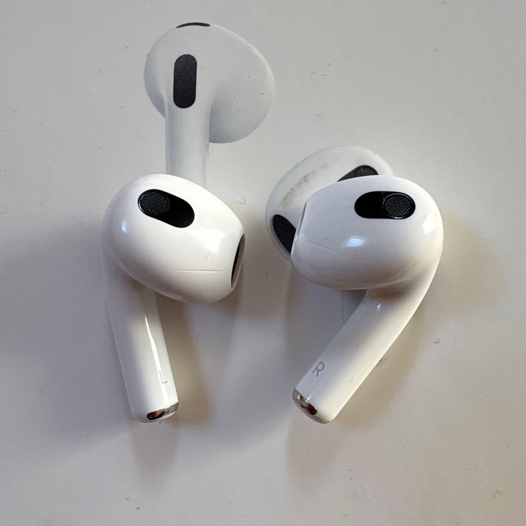 AirPods（第3世代） 充電ケース付き
