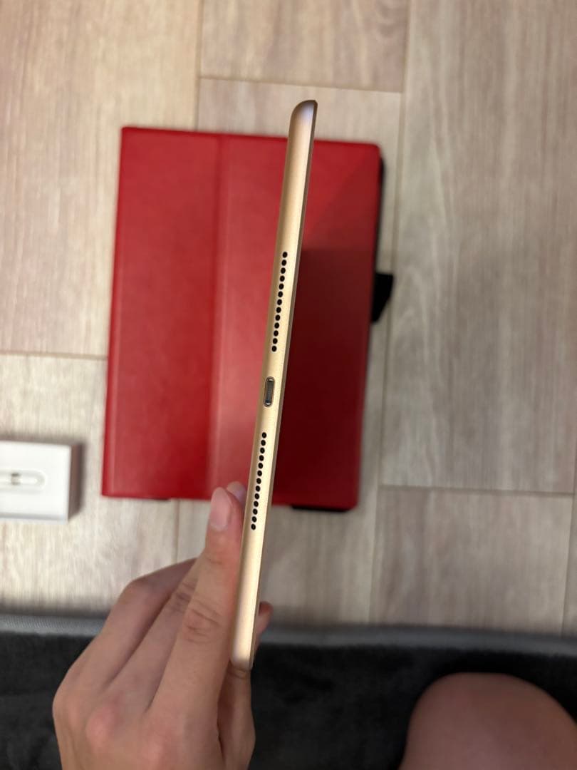 iPad 第7世代 Apple Pencil ケース付き