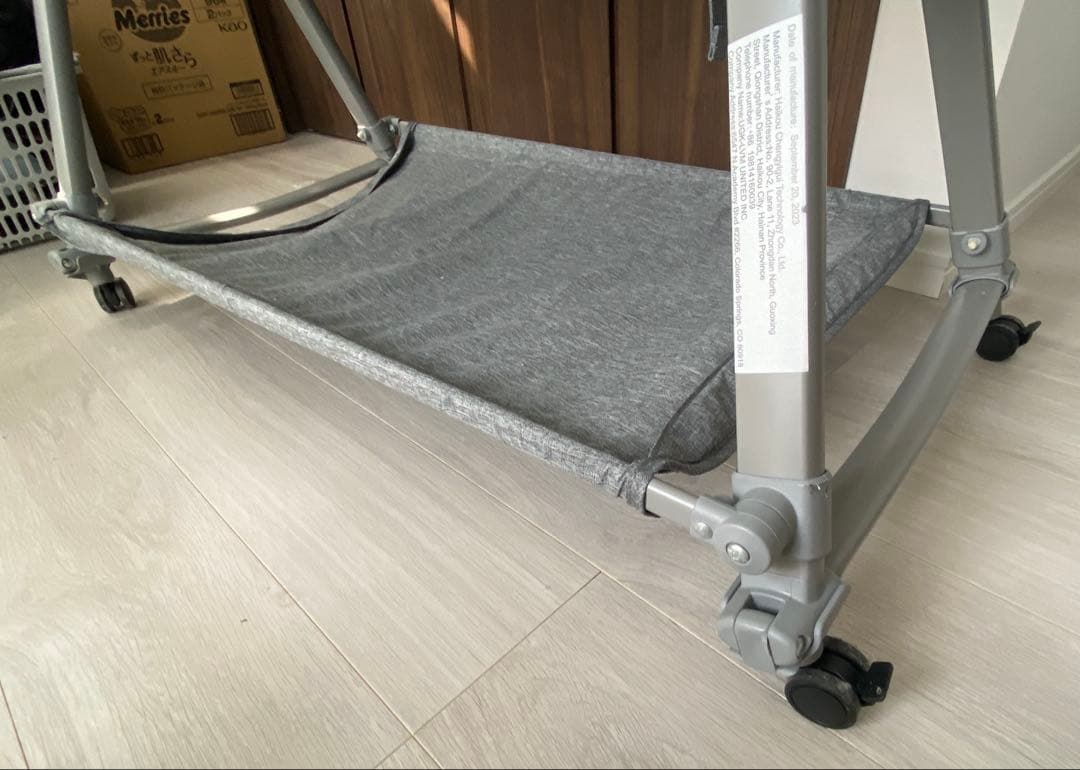 【新品同様•美品】ベビーベッド　折りたたみ　ワゴン　組立不要