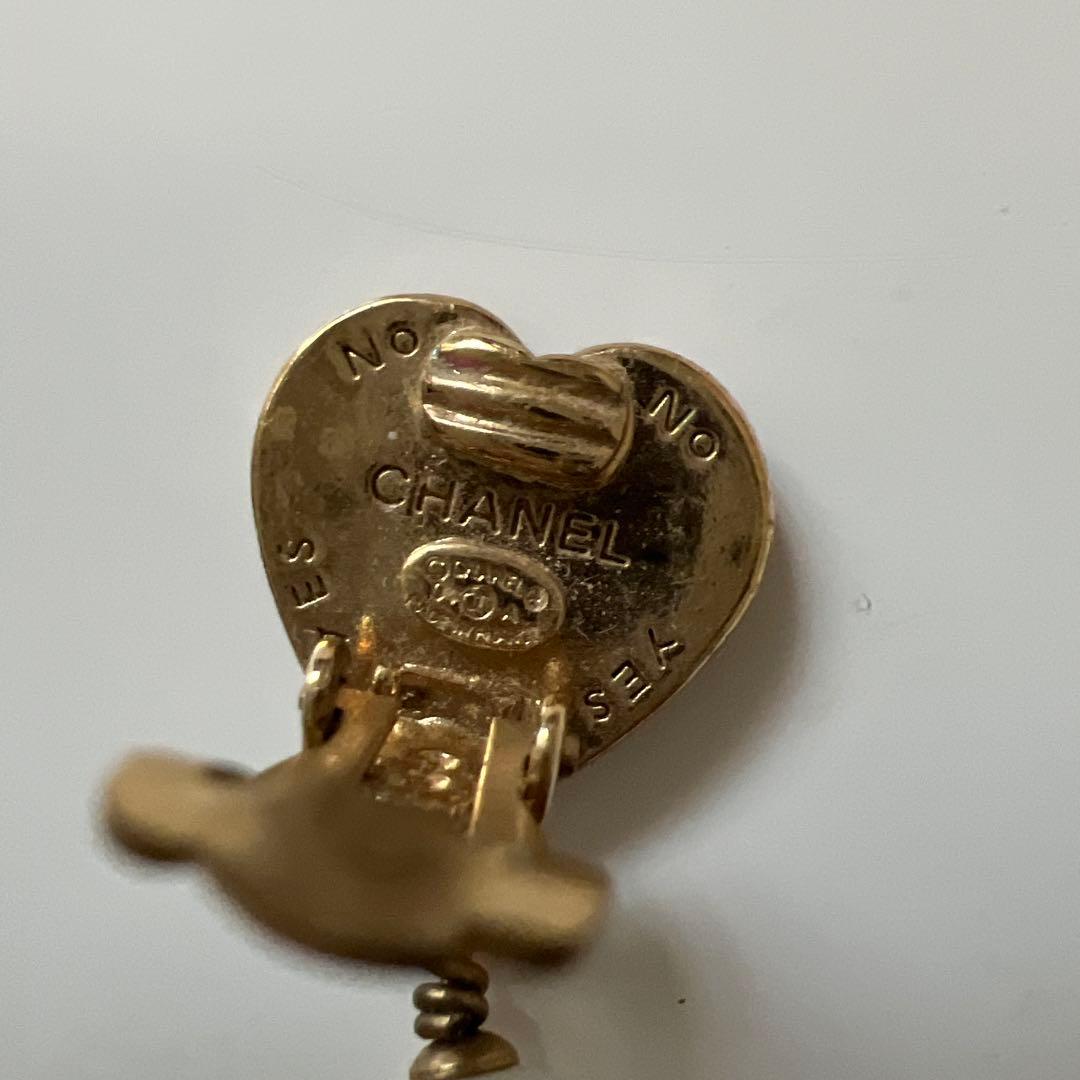 CHANEL ハート型イヤリング片耳用
