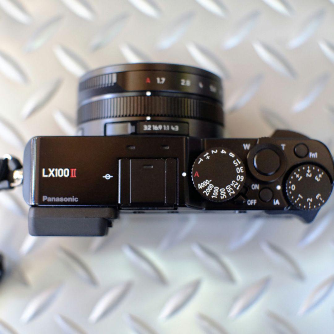 Panasonic LUMIX DC-LX100M2 フラッシュ追加