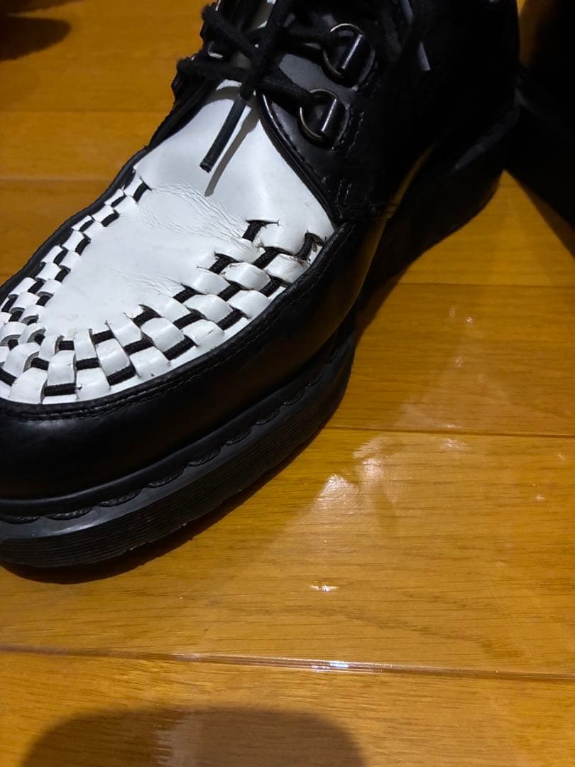 【週末値下げ！】ドクターマーチンASHLEY