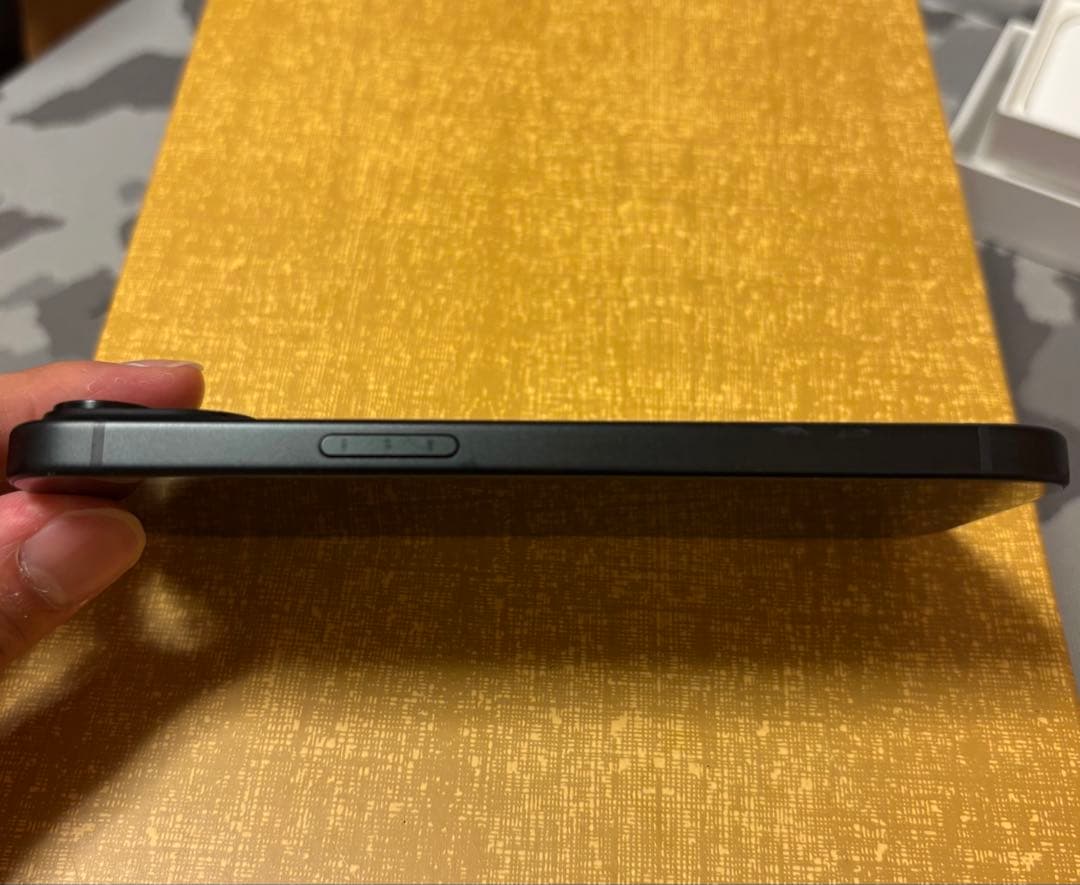 Ｋ*Ｉ様 ^*^様 Apple iPhone 15ブラック 本体