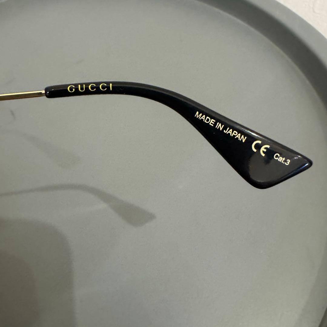 GUCCI (グッチ) サングラス GG0061Sメンズ 56□22-140