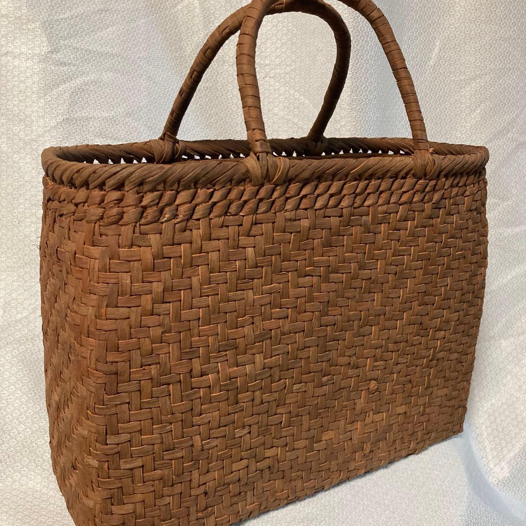 ︎ ︎ 【個数限定】メルカリ特別価格　色育つ１番皮　国産信州山葡萄籠　網代編み