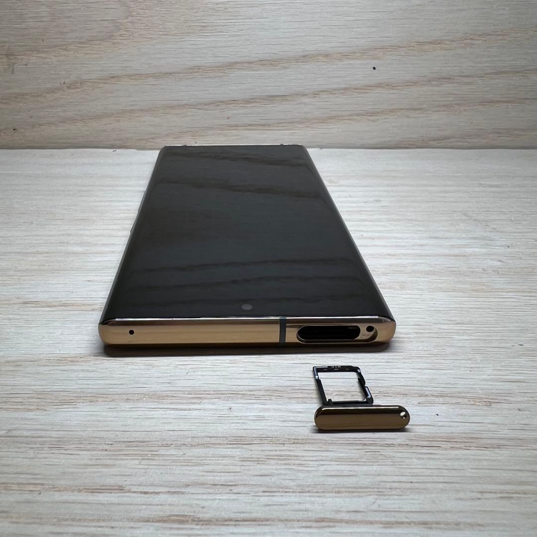 富士通arrows NX9 F-52A本体 E27