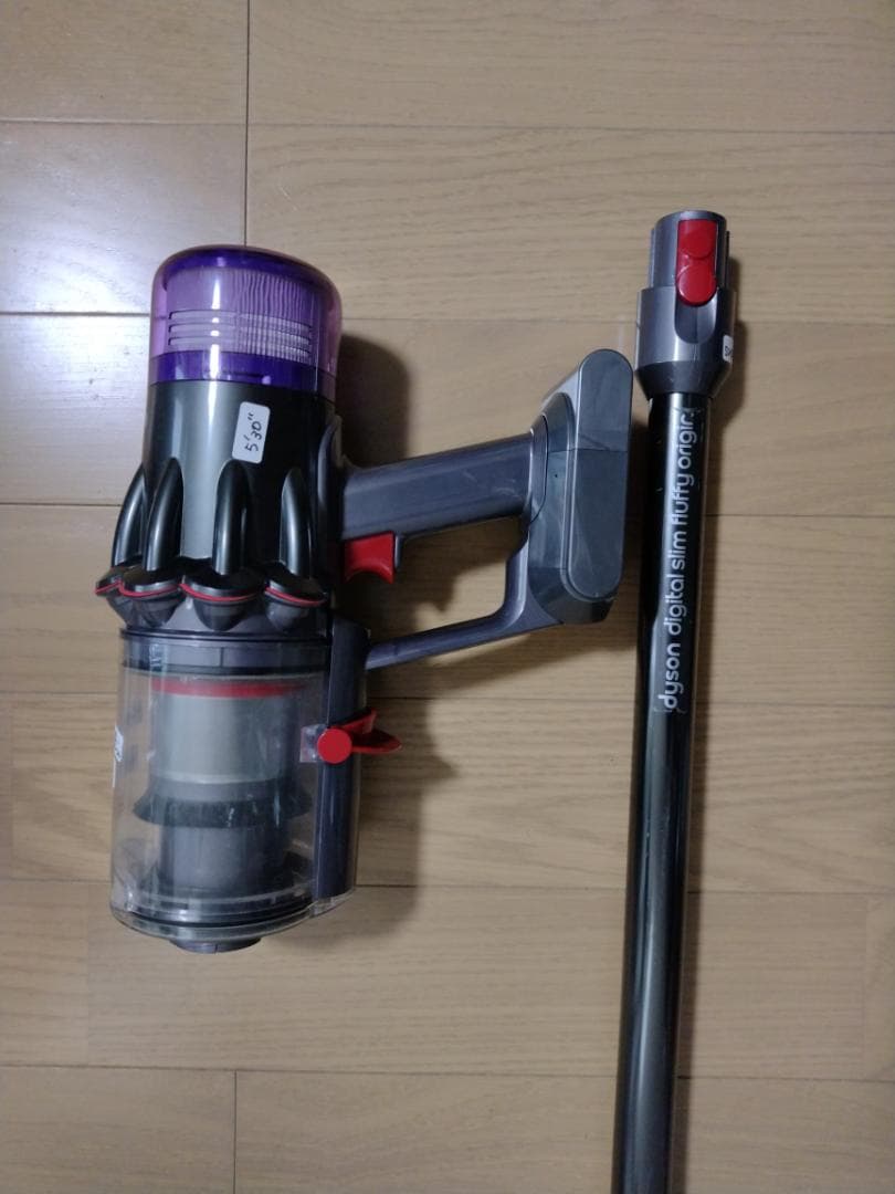 ダイソン★digital slim★SV18★バッテリー新品と同等★スタンド付2