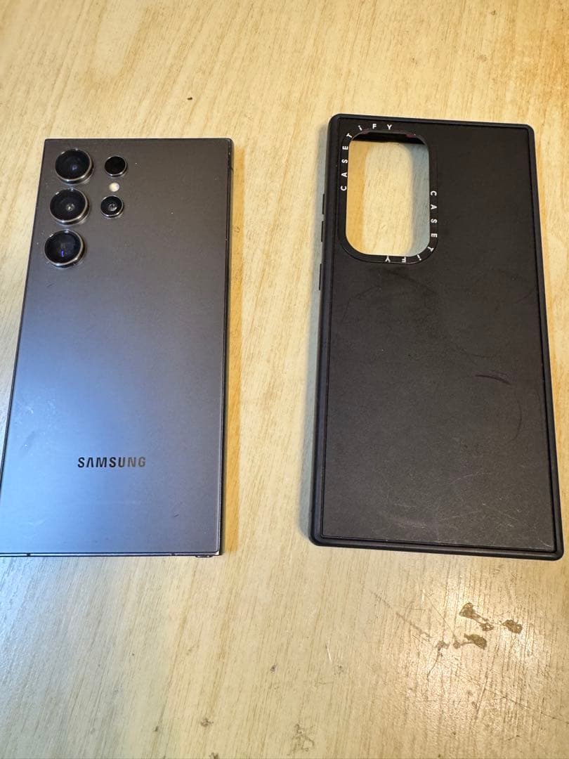 Samsung Galaxy S24 Ultra本体 casetifyケース付き