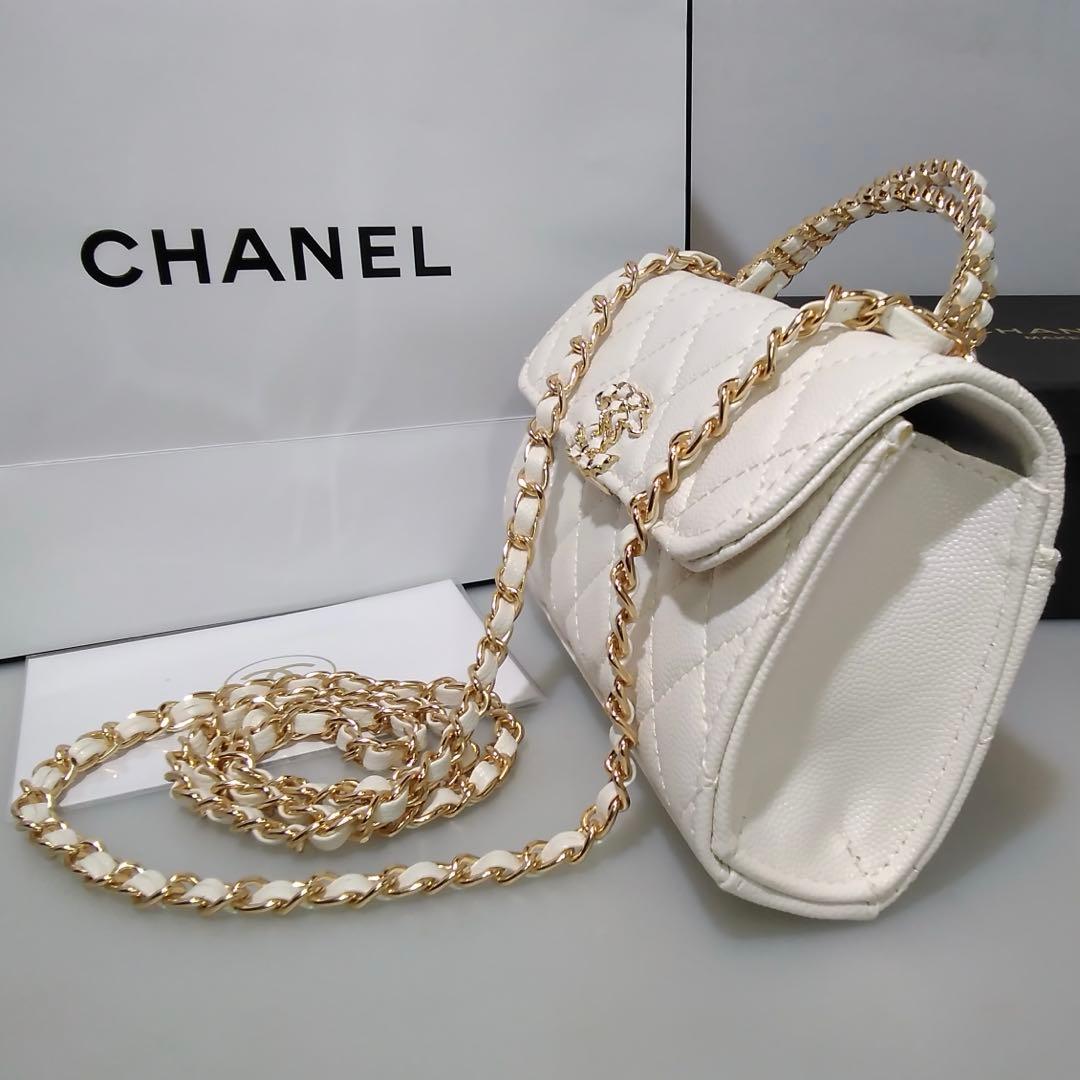 CHANEL〈シャネル〉ノベルティ　ホワイト ショルダーバッグ　ホワイトシャドー