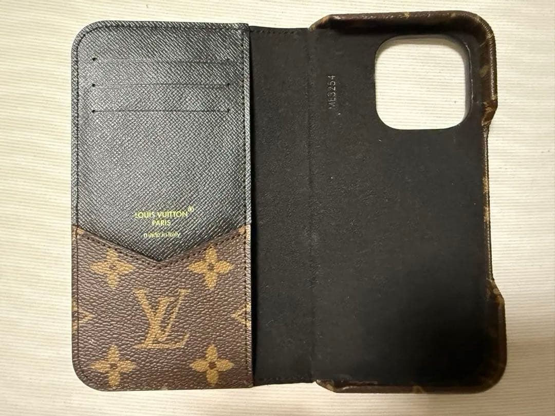 お値下げしました！Louis Vuitton iPhone16pro手帳型ケース