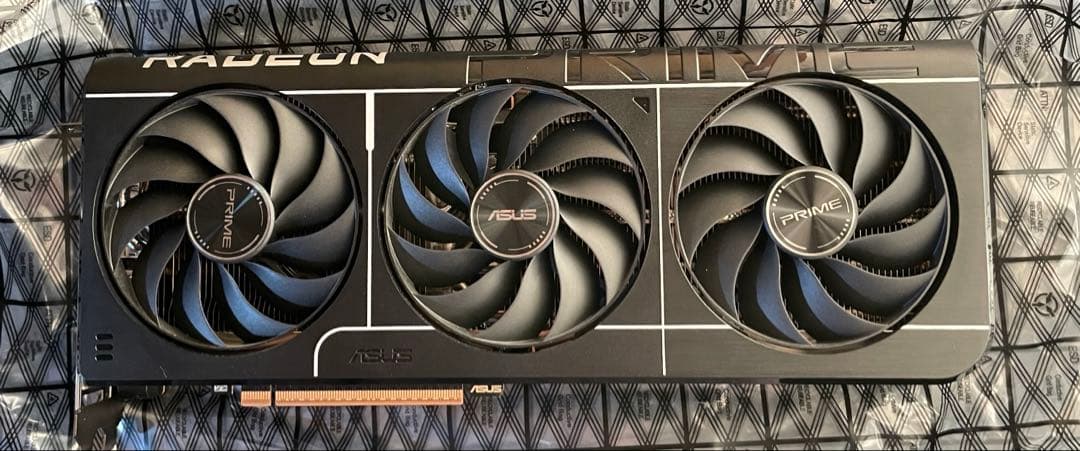 グラフィックボード・グラボ・ビデオカード ASUS Prime RX9070 16GB