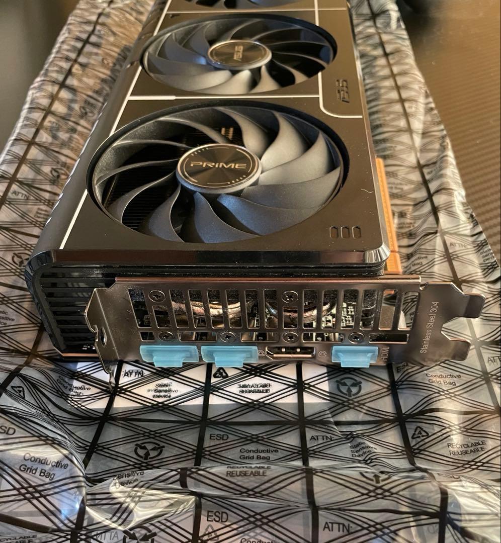 グラフィックボード・グラボ・ビデオカード ASUS Prime RX9070 16GB