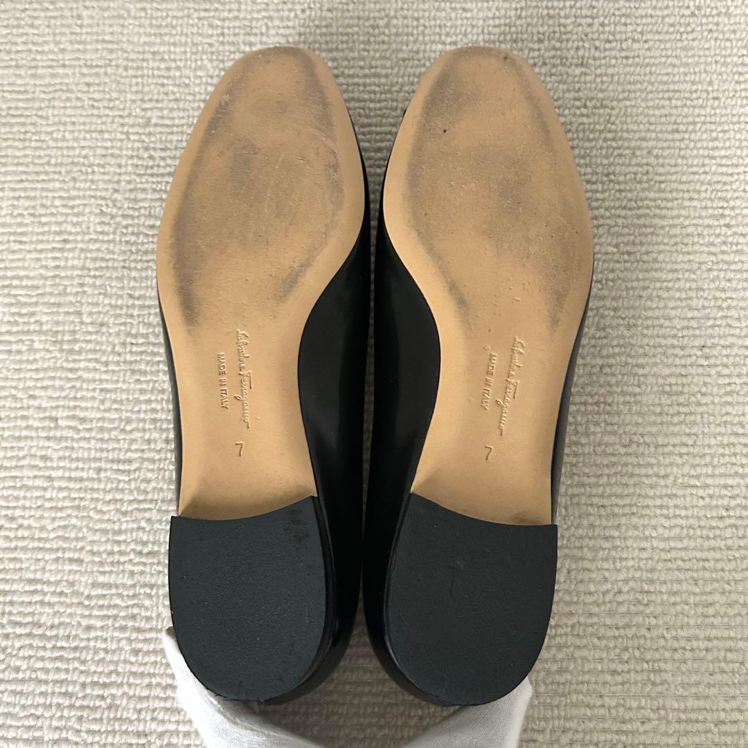 サルヴァトーレ フェラガモ フラットシューズ パンプス 黒 24.5cm 7