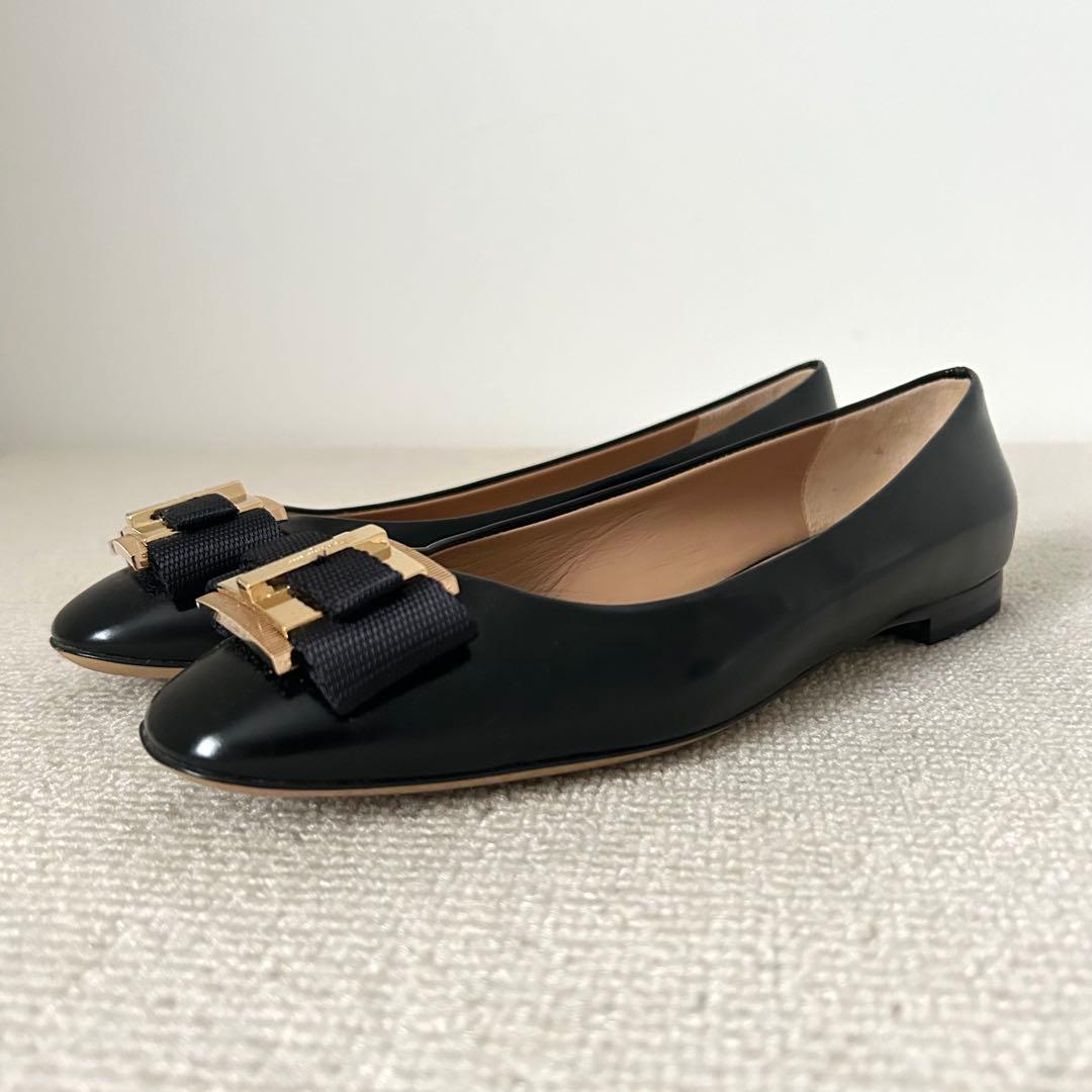サルヴァトーレ フェラガモ フラットシューズ パンプス 黒 24.5cm 7