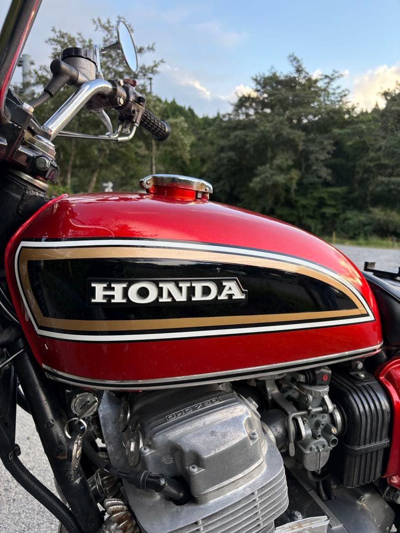 HONDAタンク　サイドカバー　セット　よしふみさんさん専用