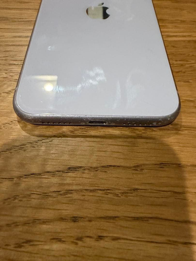 iPhone11 128GB パープル　背面割れあり