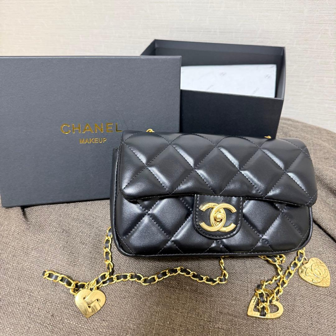 即購入⭕️早い者勝ち！CHANEL MAKEUP キルティングショルダーノベルティ