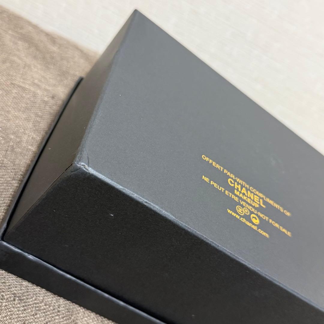 即購入⭕️早い者勝ち！CHANEL MAKEUP キルティングショルダーノベルティ