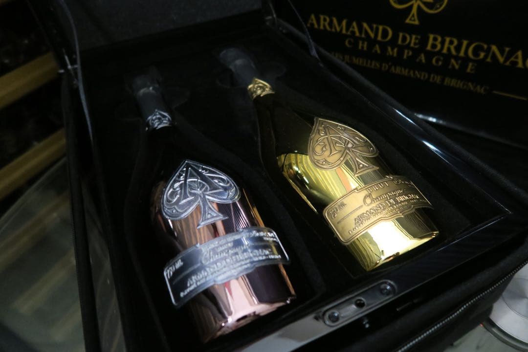 アルマンド ブリニャック アタッシュケース シャンパン ブラック ノワール 2本