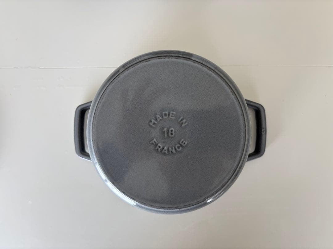 週末限定 staub 18cm ピコ・ココット ラウンド グレー