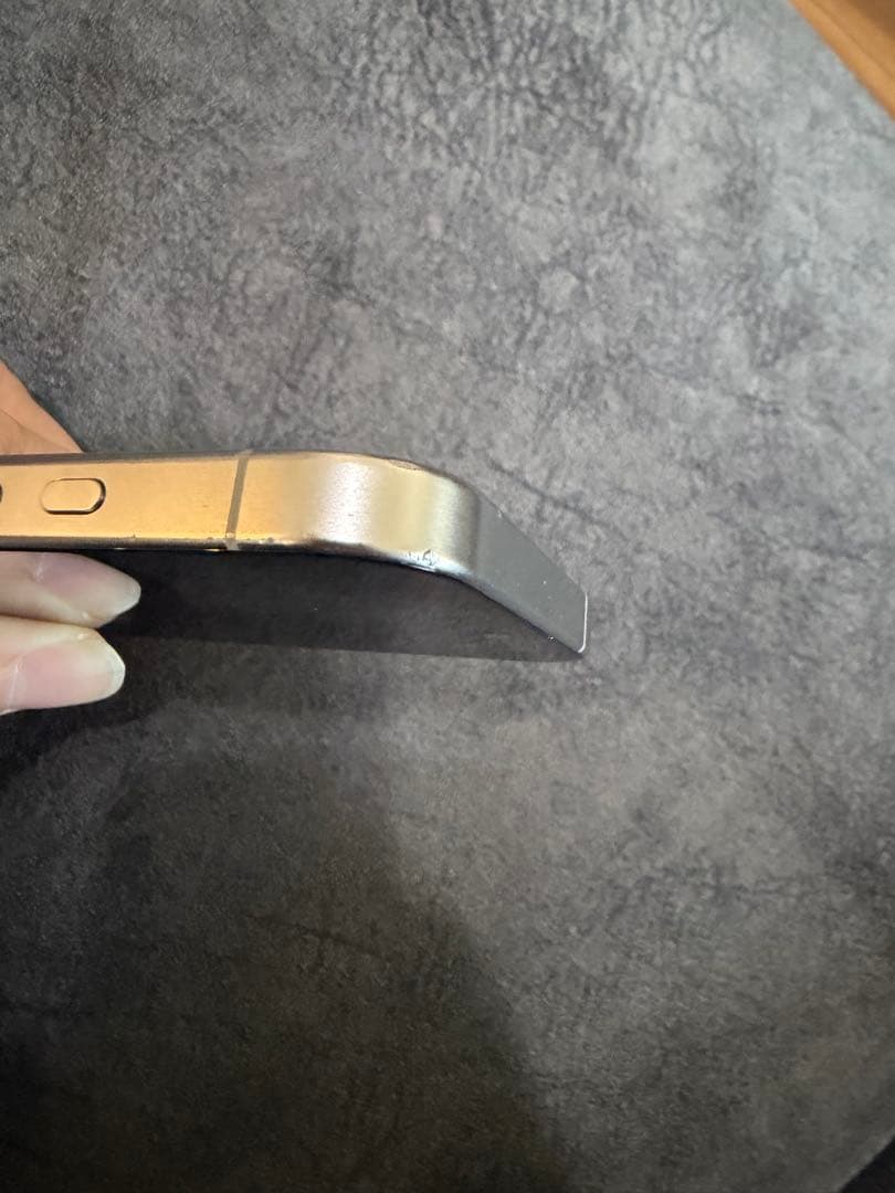 iPhone 15 Pro 128GB ナチュラルチタニウム SIMフリー