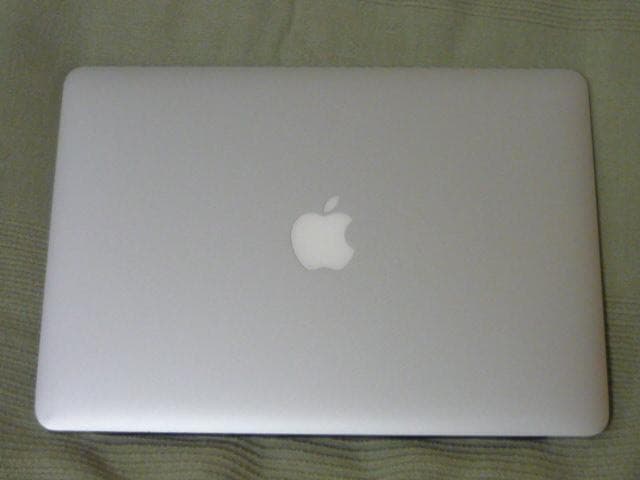 13\" Apple MacBook Air Core i5【初めてのMacに！】