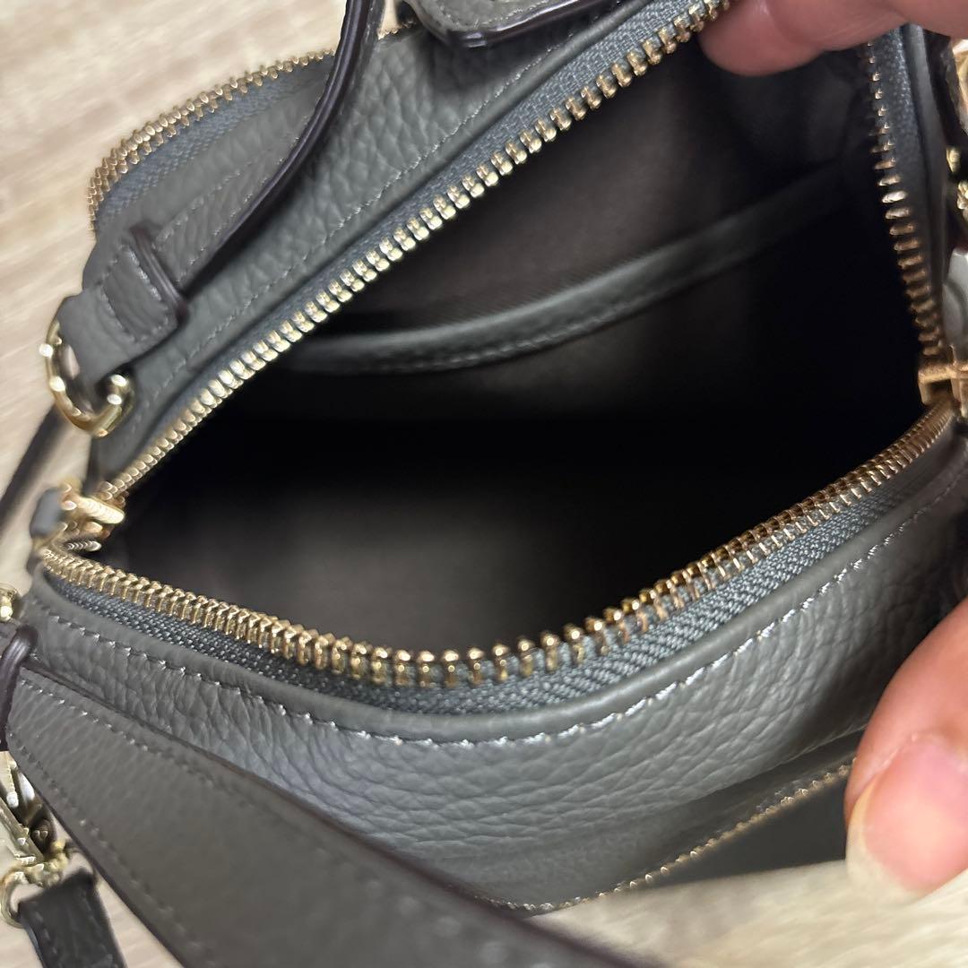 グレー レザー ダブルファスナーショルダーバッグ