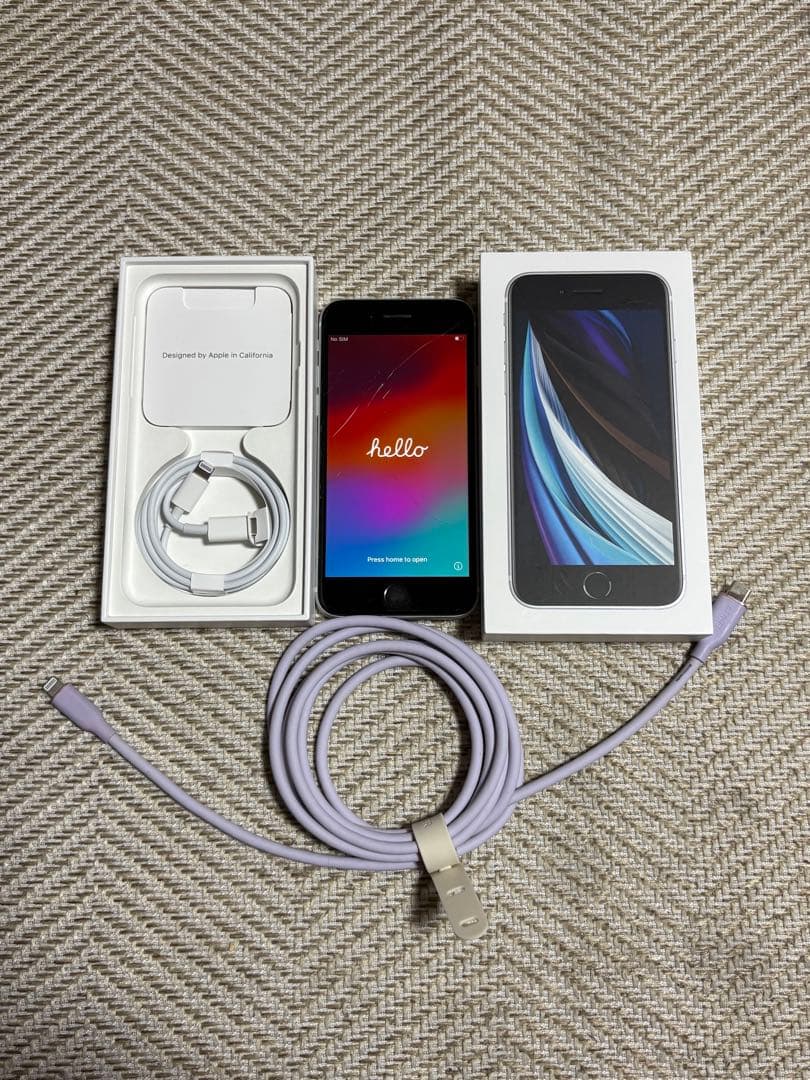 iPhoneSE 第2世代64GB ホワイト SIMフリー　ジャンク