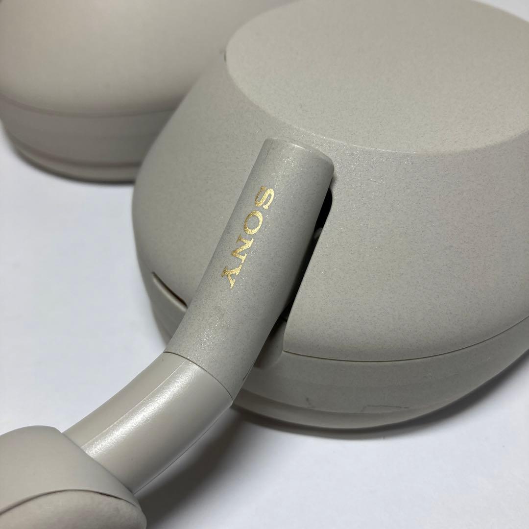 SONY/ソニー　WH-1000XM5 ワイヤレスヘッドホン　　B743