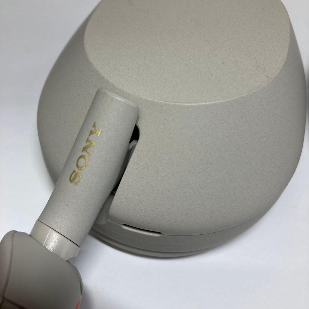 SONY/ソニー　WH-1000XM5 ワイヤレスヘッドホン　　B743