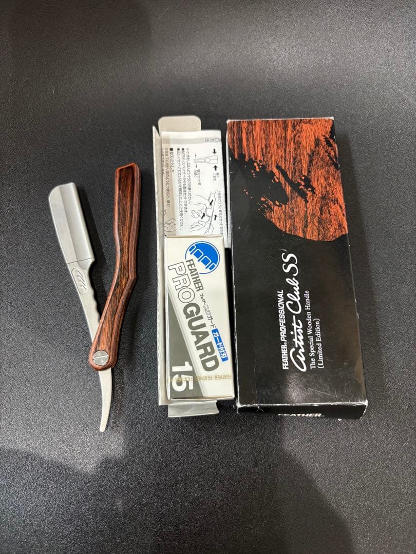 限定品　FEATHER アーティストクラブSS レザー木製ハンドル 替刃付