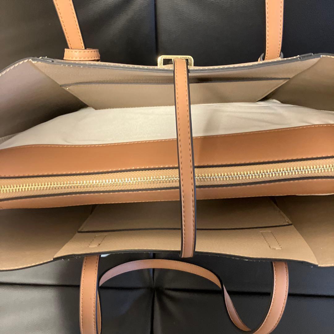 お得【新品未使用】RODESKO アーバンリサーチビジネスレザーバッグ ベージュ