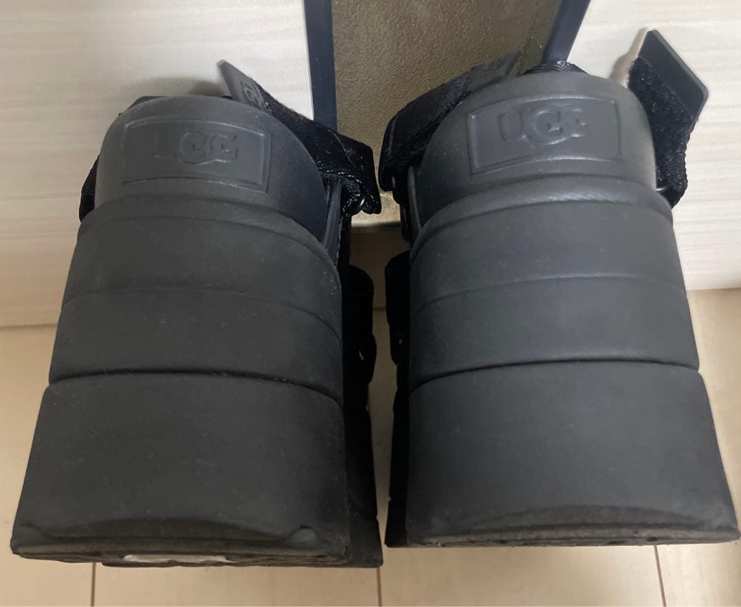 UGG W GOLDENRISE / アグ ゴールデンライズ ブラック　23cm