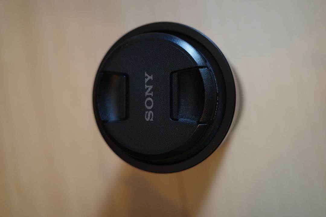 sony Sonnar T* FE 55mmF1.8SEL55F18Zカバー付き