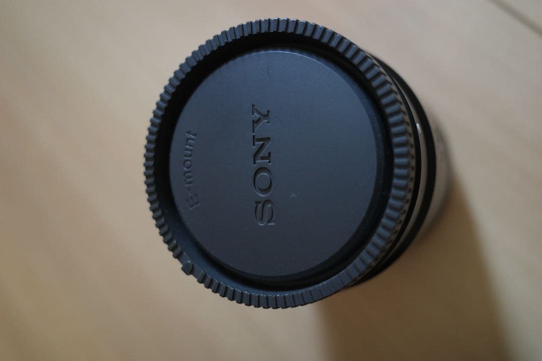 sony Sonnar T* FE 55mmF1.8SEL55F18Zカバー付き