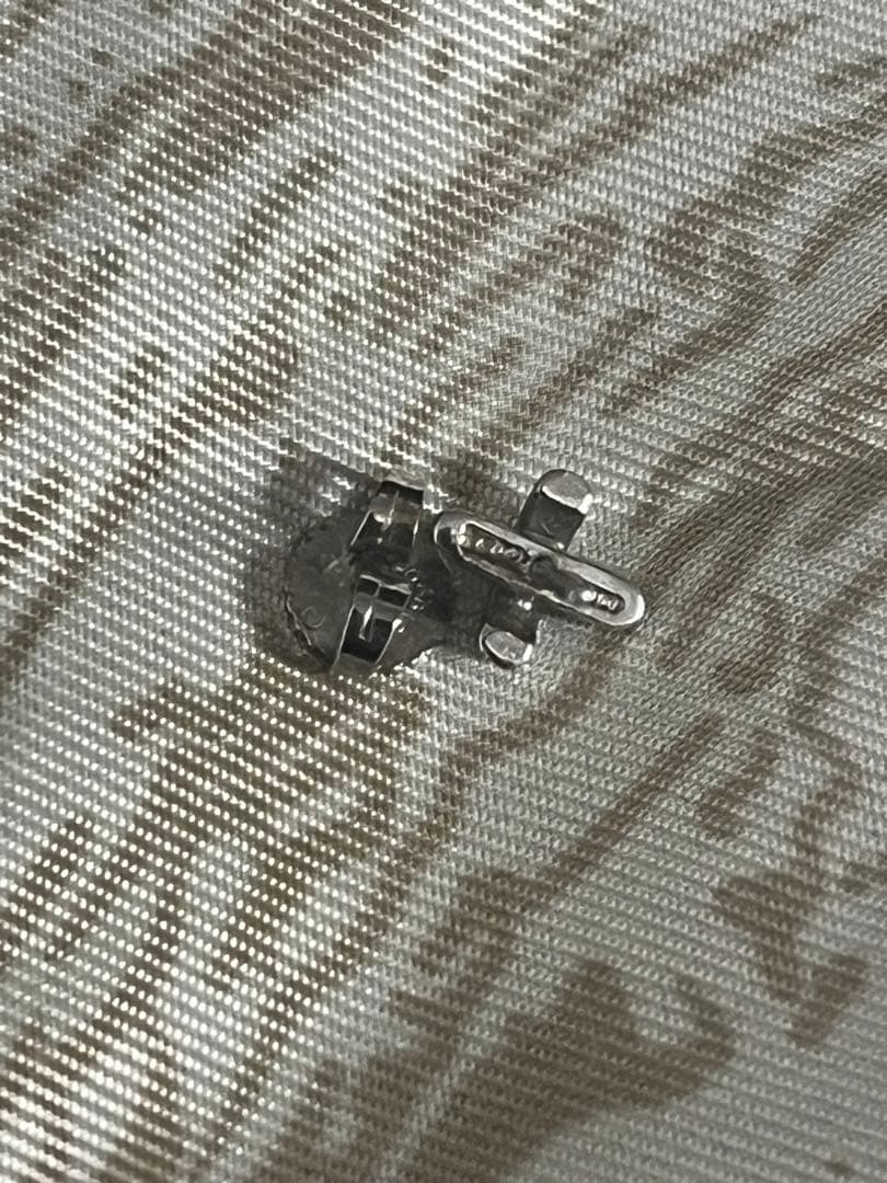 TIFFANYティファニー クロスステッチ ダイヤ ピアス Pt950片耳用