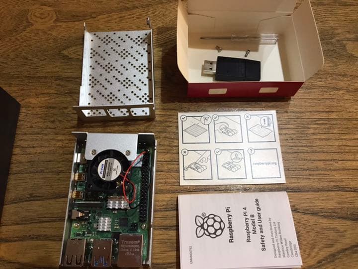 Raspberry pi4 model B スターターキット　ラズパイ4