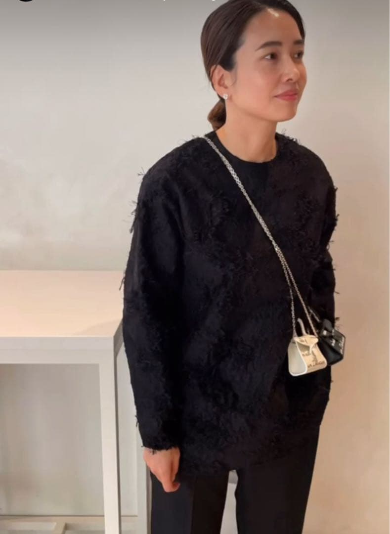 【美品】OHGAフリンジデザイン ジャガードトップス黒