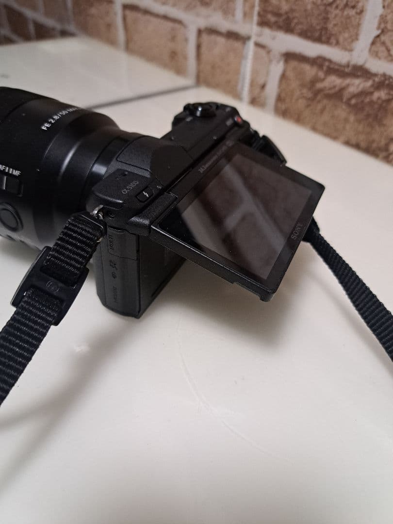 SONY α5100 ミラーレス一眼カメラ【美品】