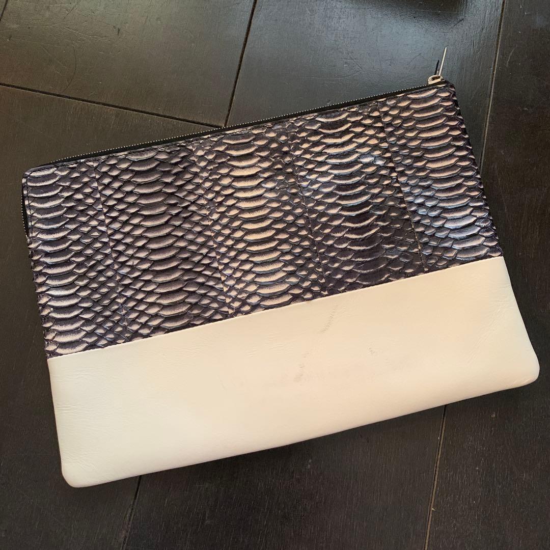 【希少】セリーヌ　パイソン　ラムスキン　ソロクラッチ　バイカラー　ポーチ